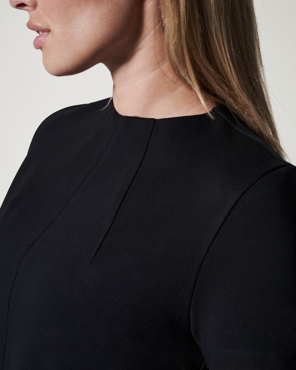 Spanx The Perfect Funnel Neck Top Black | MWPSIDJ-12