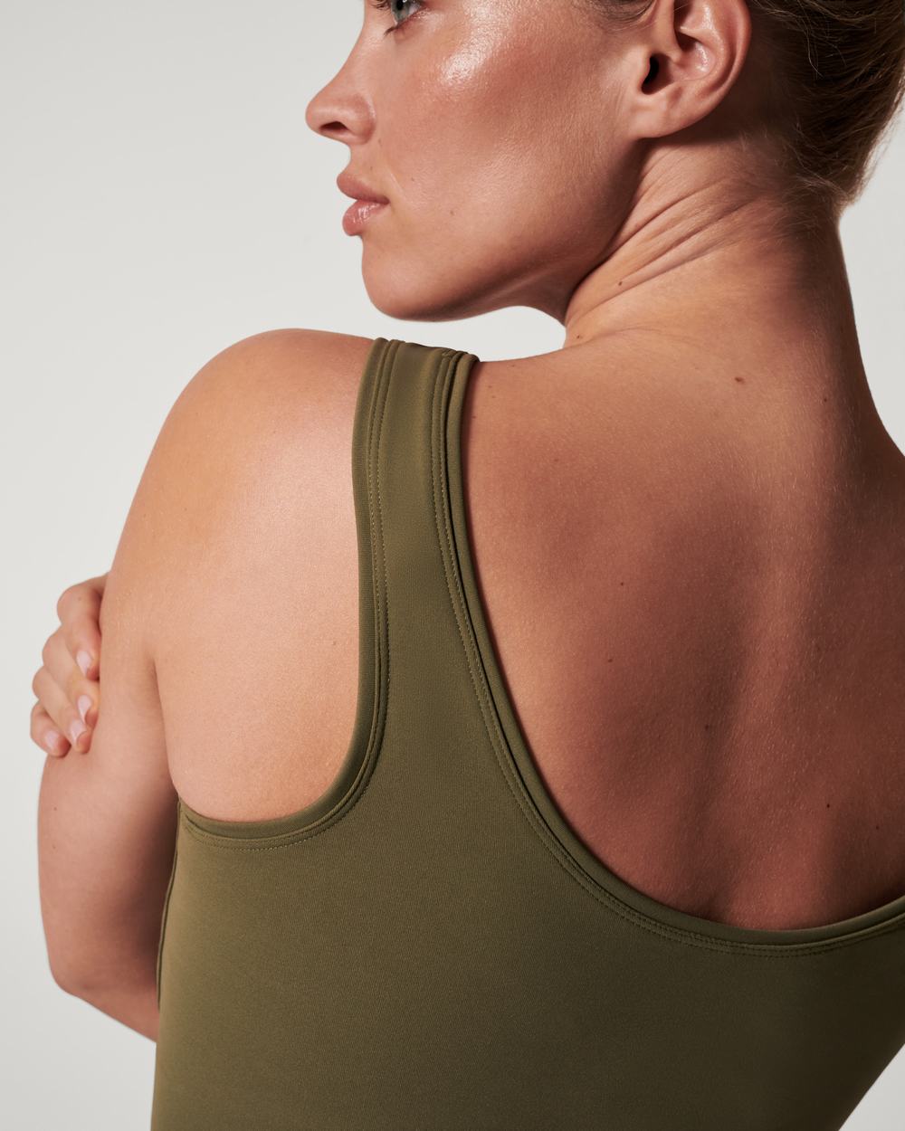 Spanx The Get Moving Fitted Tank Green | HUVOQRJ-82